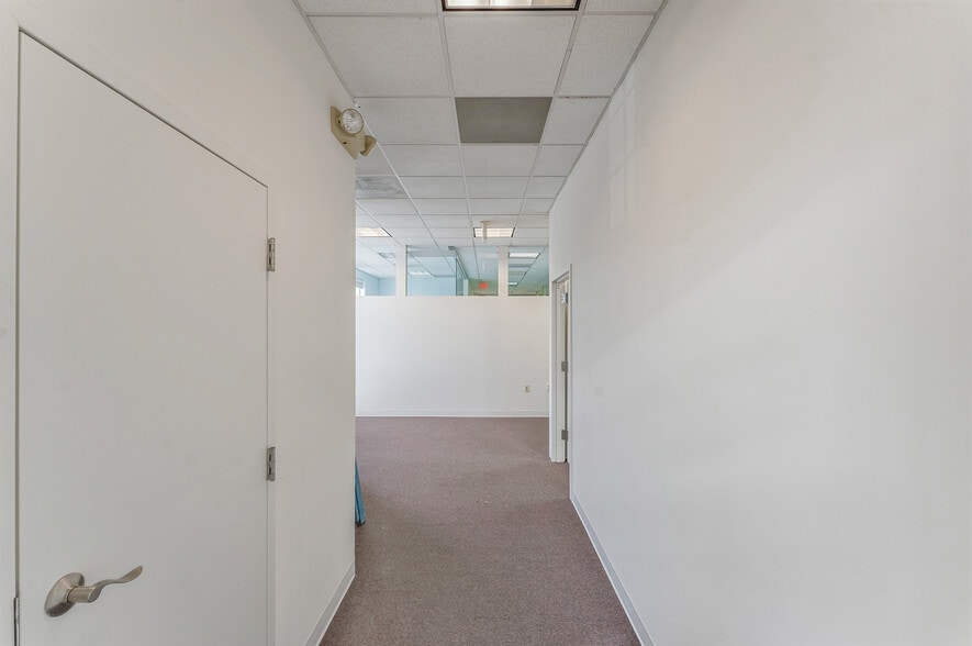 More Photos Of 728 S Washington St, Alexandria Office For Lease