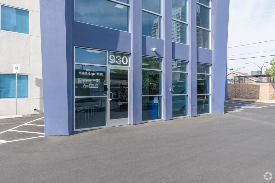 More Photos Of 930 S 4th St, Las Vegas Office For Lease