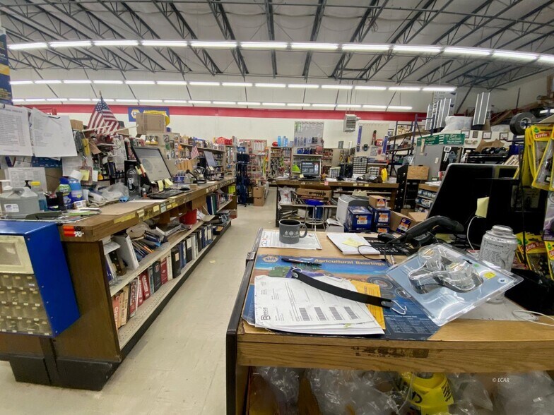 More Photos Of 631 Humboldt Ave, Wells Storefront Retail Office For Sale