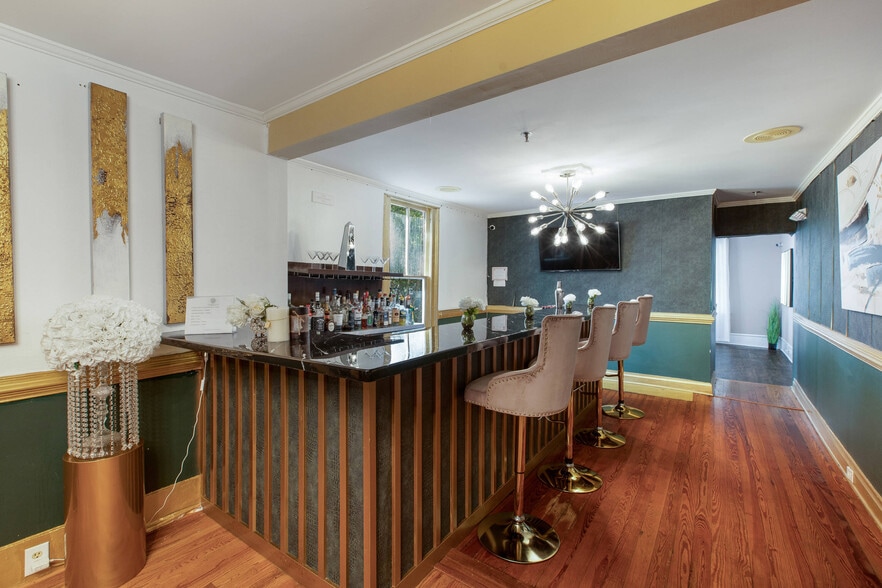 More Photos Of 5459 E Mountain St, Stone Mountain Restaurant For Sale