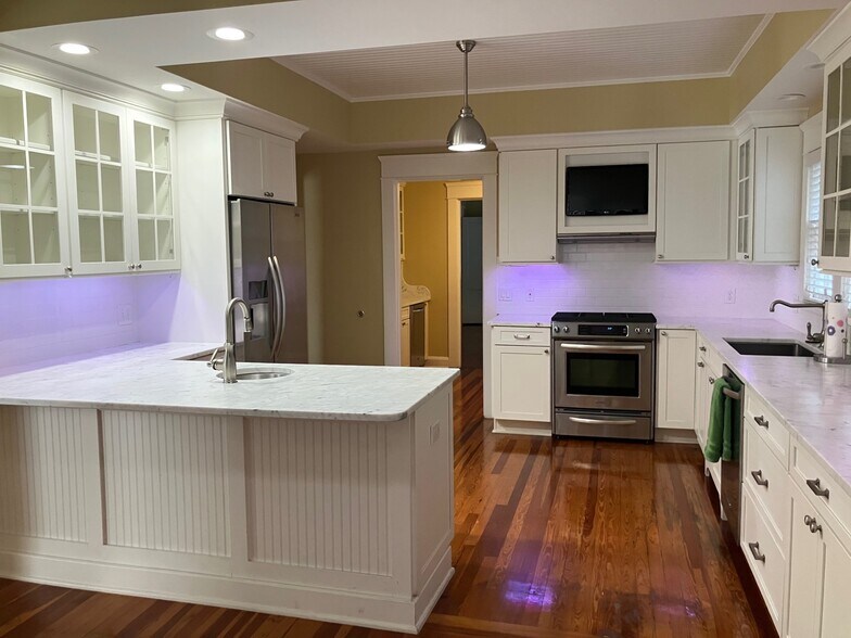 More Photos Of , Tampa Office For Sale