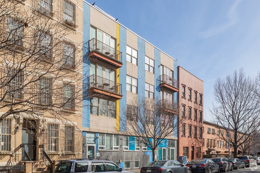 Primary Photo Of 381 S 5th St, Brooklyn Apartments For Lease