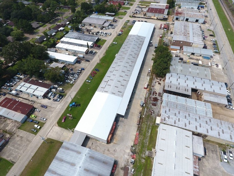 More Photos Of 11765 Darryl Dr, Baton Rouge Warehouse For Lease