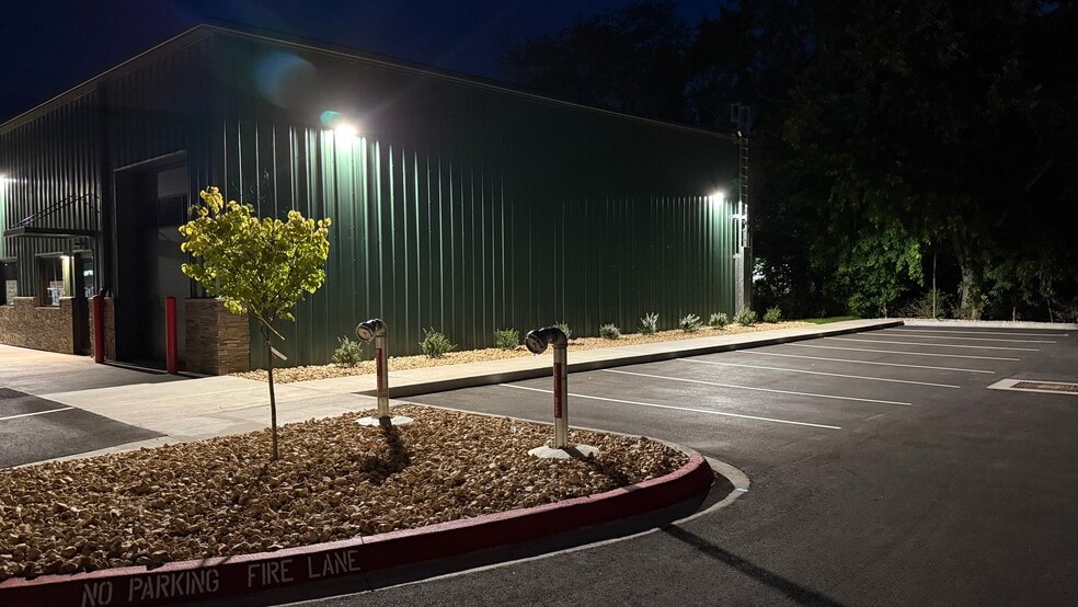 More Photos Of 1814 E Centerton Blvd, Bentonville Light Manufacturing For Lease