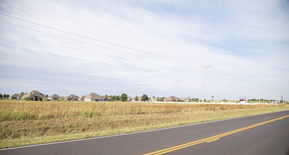 More Photos Of 5940 E 146th St, Collinsville Land For Lease