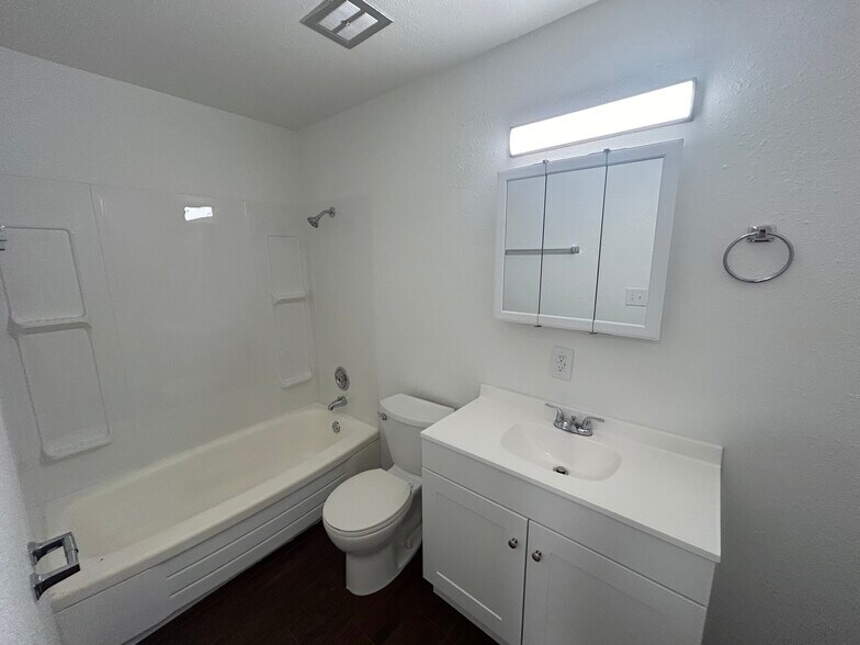 More Photos Of 1405 W 8th Ave, Spokane Apartments For Sale