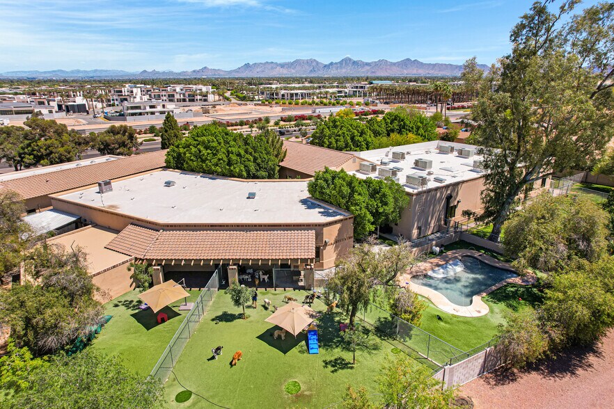 More Photos Of 6909 E Lincoln Dr, Paradise Valley Veterinarian Kennel For Sale