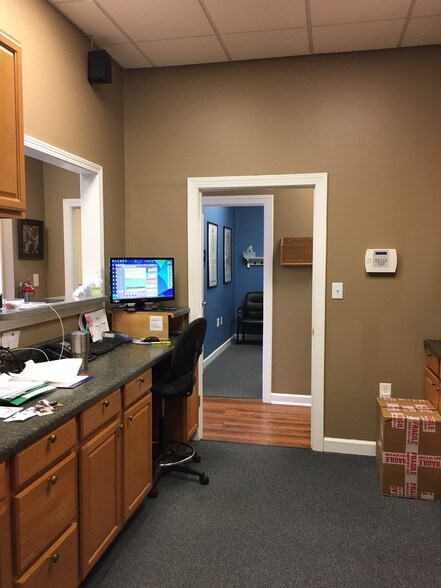 More Photos Of 1000 Bearcat Way, Morrisville Flex For Lease