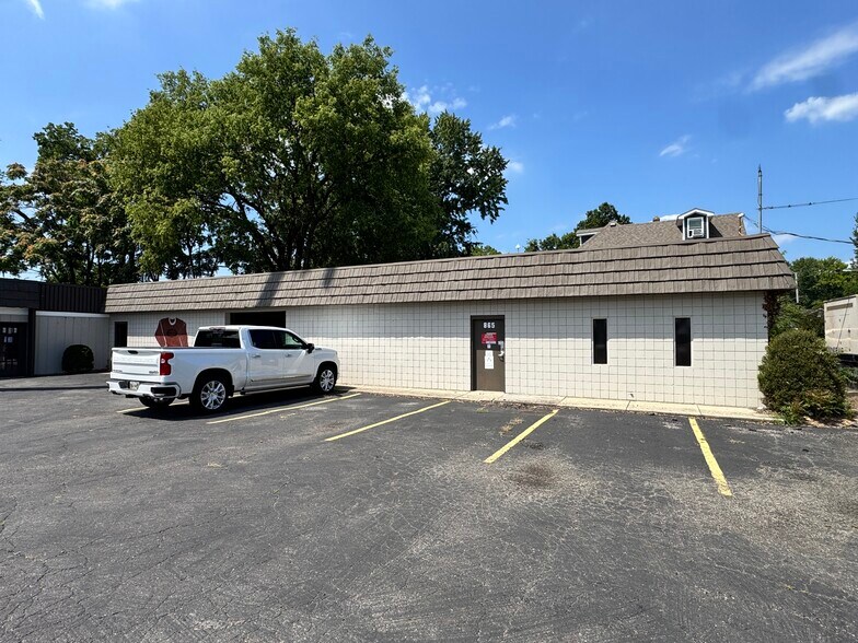 More Photos Of 853 N Nelson Rd, Columbus Industrial For Sale
