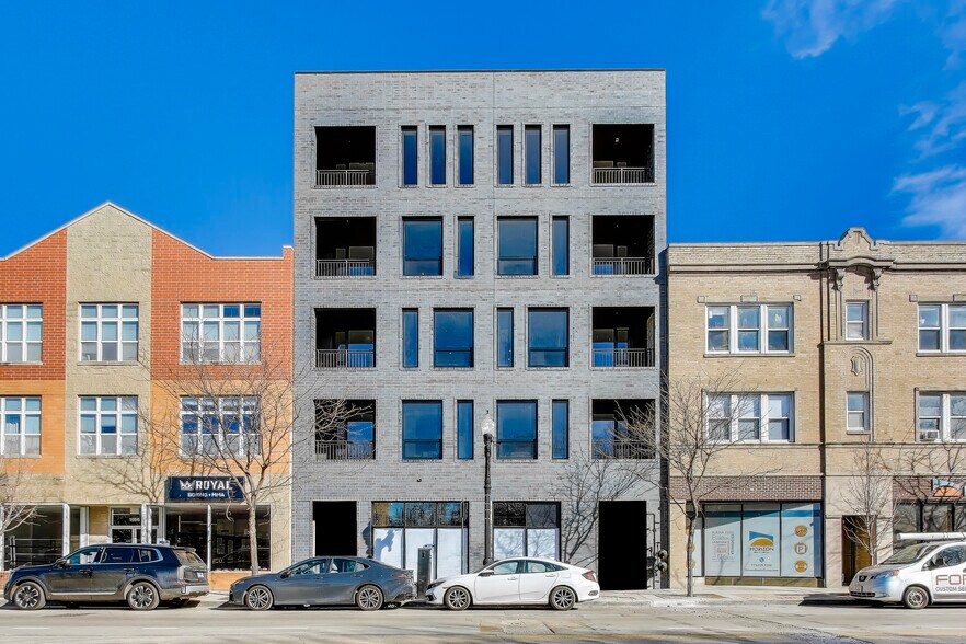 Primary Photo Of 1952 W Lawrence Ave, Chicago Storefront Retail Office For Lease