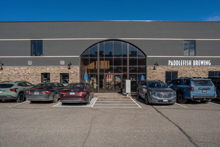 More Photos Of 108 S Minnesota Ave, Saint Peter Storefront Retail Office For Sale