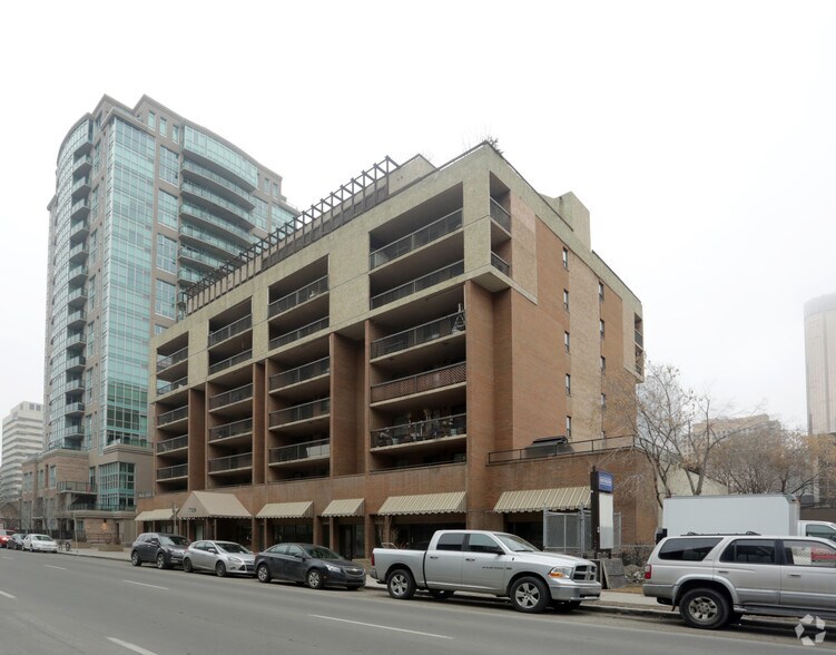 More Photos Of 718 12th Ave SW, Calgary Apartments For Sale