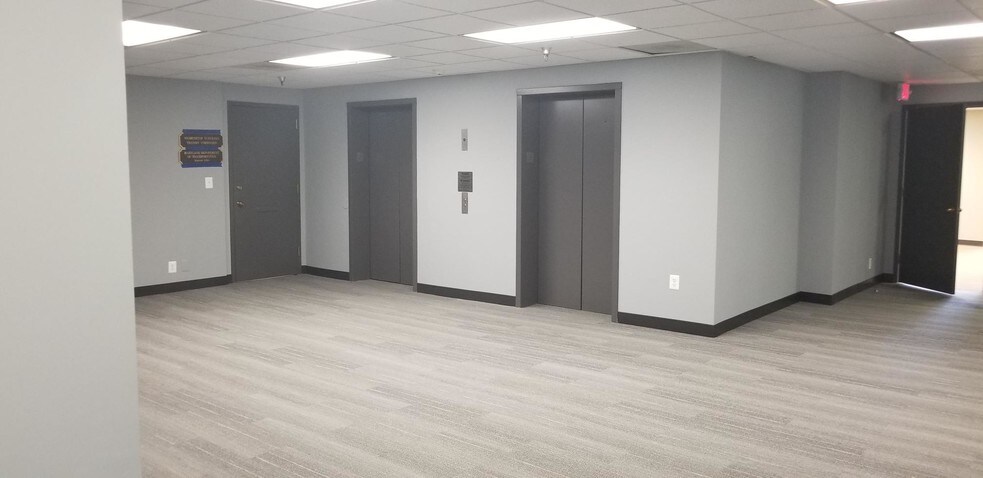 More Photos Of 4351 Garden City Dr, Landover Office For Lease