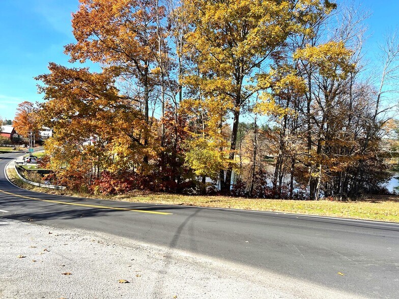 More Photos Of 21 Corinna Road Rd, Saint Albans Convenience Store For Sale