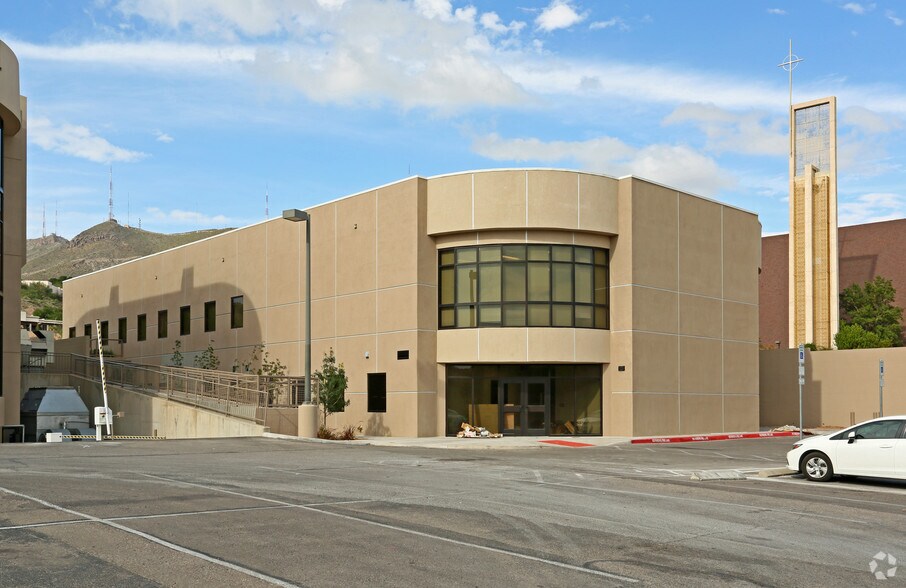 More Photos Of 1310 Murchison Dr, El Paso Medical For Sale