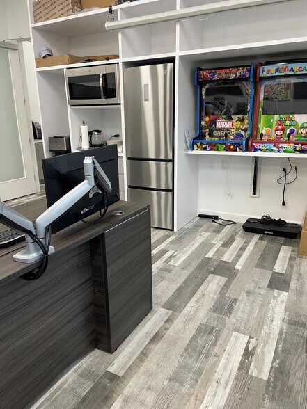 More Photos Of 4800 N Federal Hwy, Boca Raton Unknown For Lease