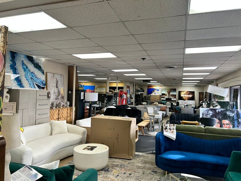 More Photos Of 5601 Leetsdale Dr, Denver Freestanding For Sale