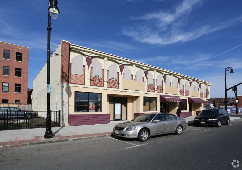 More Photos Of 1007-1021 Main St, Springfield Storefront For Sale
