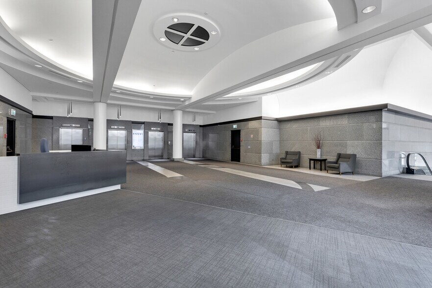 More Photos Of 1555 Rue Peel, Montréal Office For Lease