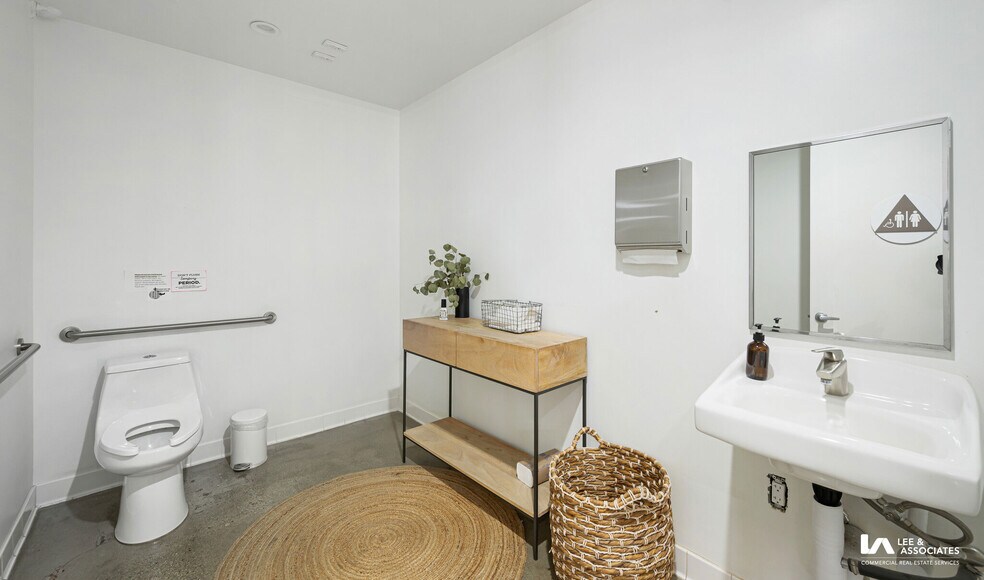 More Photos Of 420 Grand Ave, Long Beach Loft Creative Space For Lease