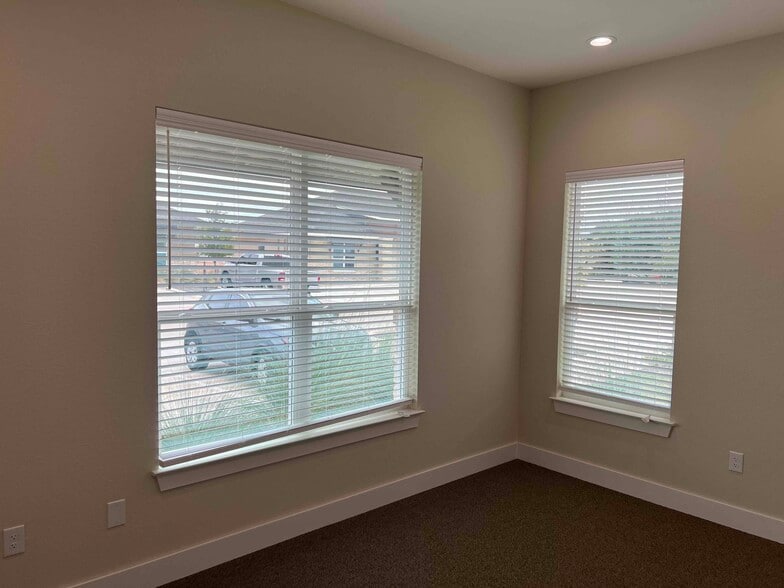 More Photos Of 2951 FM 1460, Georgetown Office For Sale