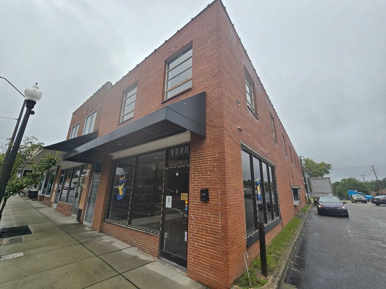 Primary Photo Of 104 A-B W Main St, Sanford General Retail For Lease