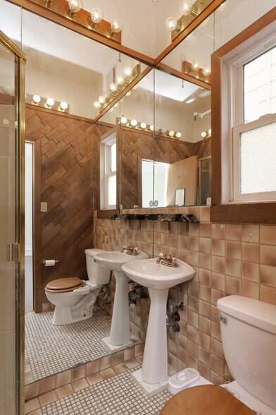 More Photos Of 1659-1665 Haight St, San Francisco Hotel For Lease