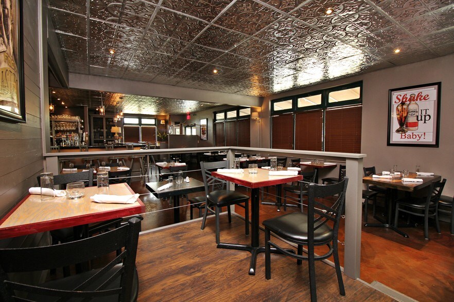 More Photos Of 947 S Lake Blvd, Mahopac Restaurant For Sale