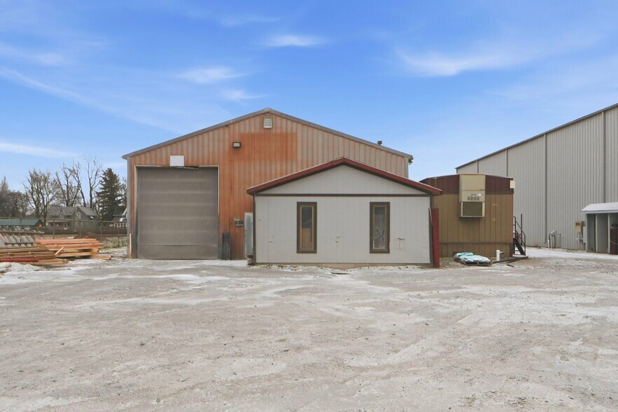 More Photos Of 206 Depot St, Butler Industrial For Sale