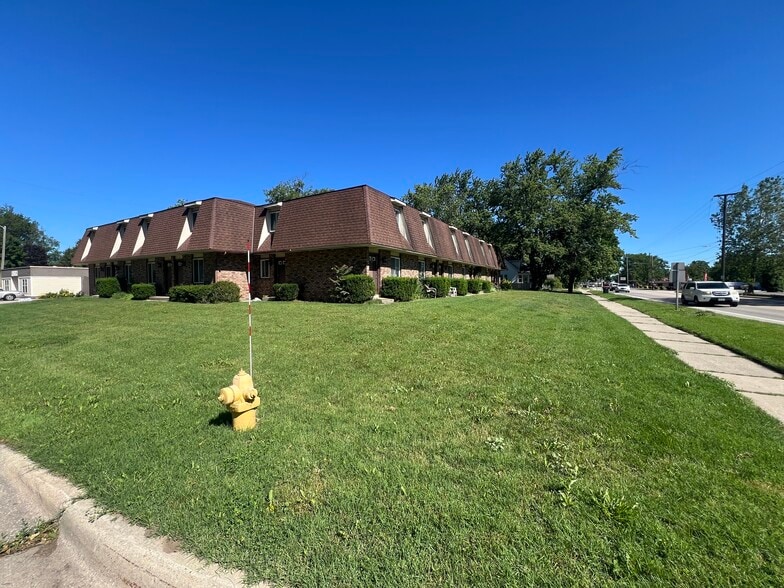 More Photos Of 956 Lincoln Ave, Holland Apartments For Sale
