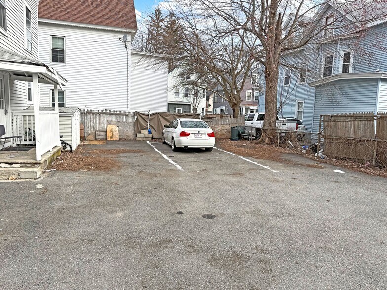 More Photos Of 116 Walker St, Lowell Apartments For Sale