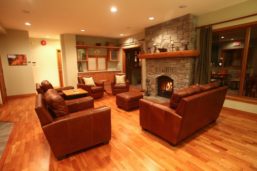 More Photos Of 3012 Alpine Cres, Whistler Hospitality For Sale