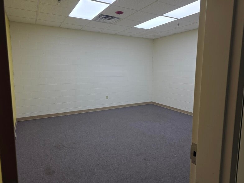 More Photos Of 3 Battaile Dr, Winchester Lodge Meeting Hall For Sale
