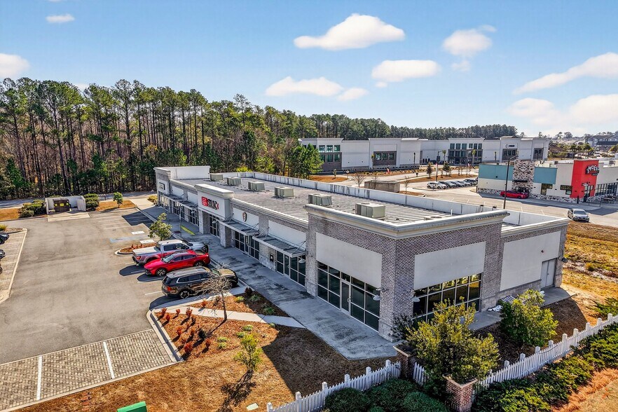 More Photos Of 2 Magnolia Blvd, Port Wentworth Freestanding For Lease