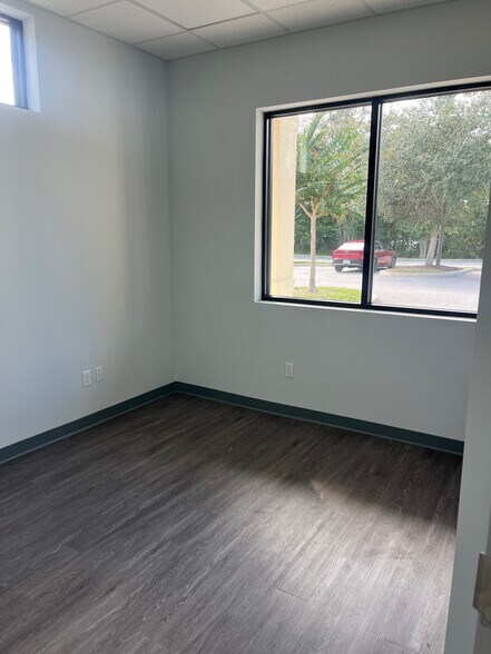 More Photos Of 1307 Cleveland Avenue, Wildwood Office For Sale