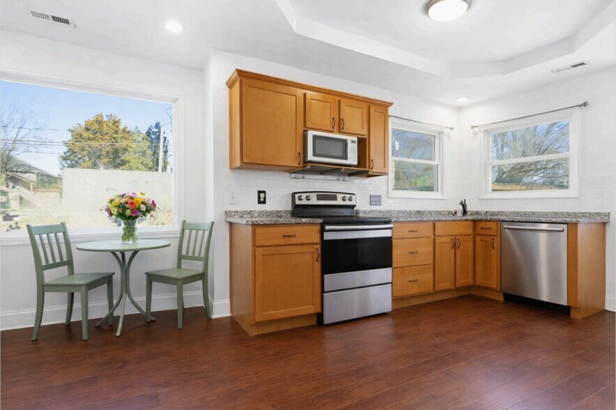 More Photos Of 1810 Marguerite Ave, Charlotte Office Residential For Lease