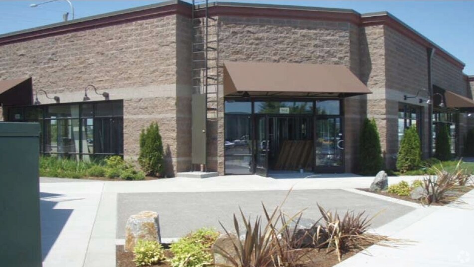 More Photos Of 909 W Main St, Battle Ground Unknown For Lease