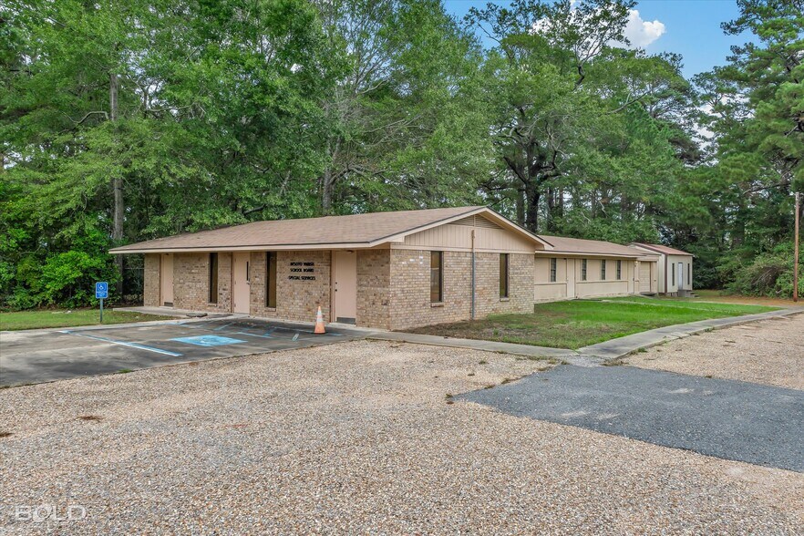 More Photos Of 523 Oxford Rd, Mansfield Office For Sale