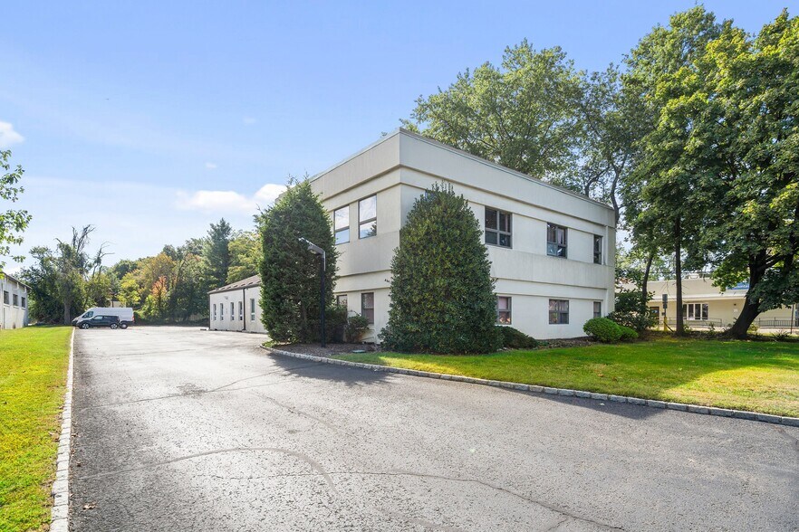 Primary Photo Of 1167 Rt 22 E, Mountainside Light Distribution For Sale