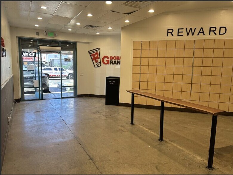 More Photos Of 2181 W Washington Blvd, Los Angeles Unknown For Lease