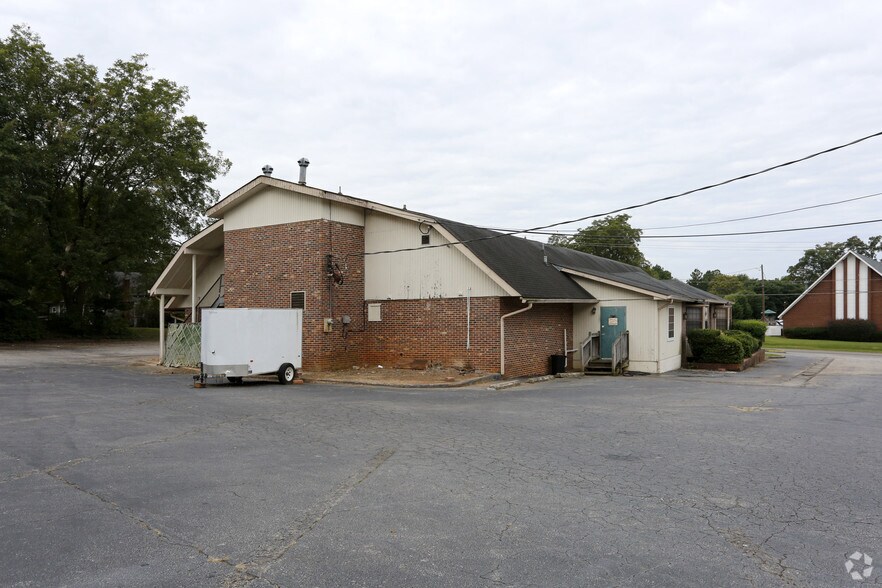 More Photos Of 909 SW Atlanta Rd, Gainesville Office For Lease