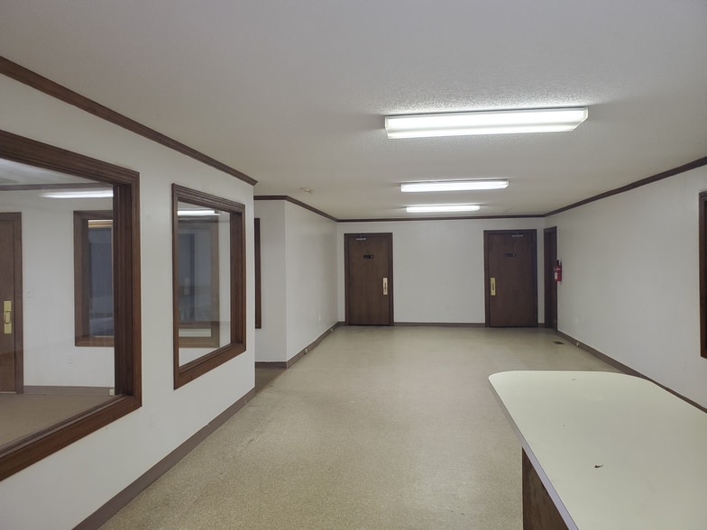 More Photos Of 1433 S Franklin St, Rocky Mount Warehouse For Sale