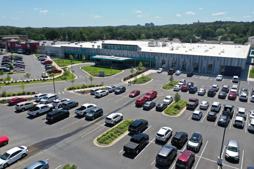 More Photos Of 10915 N Rodney Parham Rd, Little Rock Medical For Lease