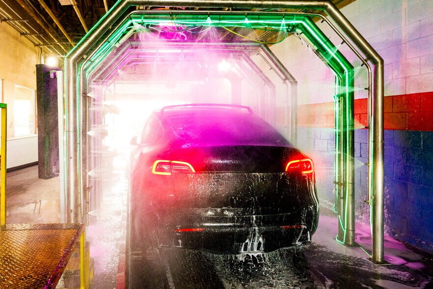 More Photos Of 5064 Holt Blvd, Montclair Carwash For Sale