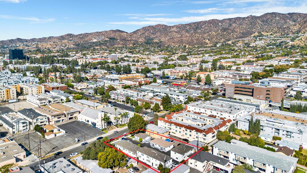 More Photos Of 240-260 E Providencia Ave, Burbank Apartments For Sale