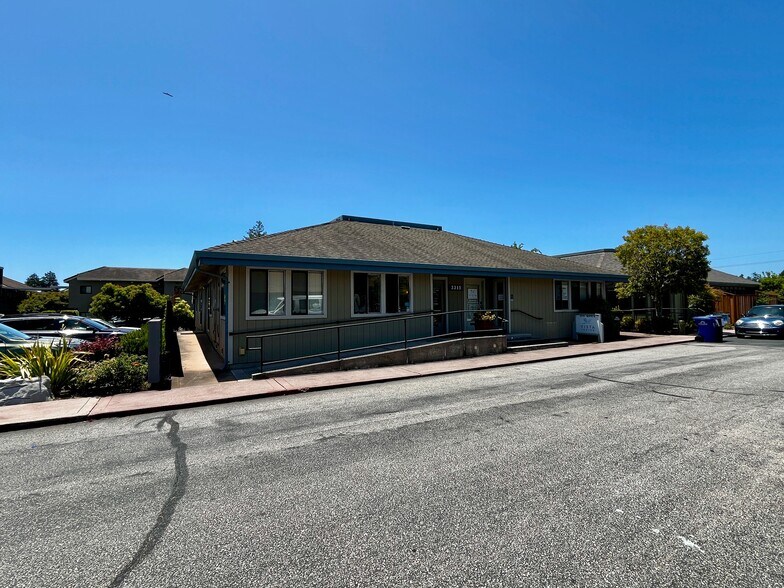 More Photos Of 3315 Mission Dr, Santa Cruz Medical For Lease