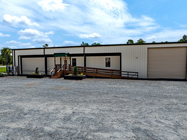 More Photos Of 19300 Valdosta Hwy, Valdosta Light Distribution For Lease