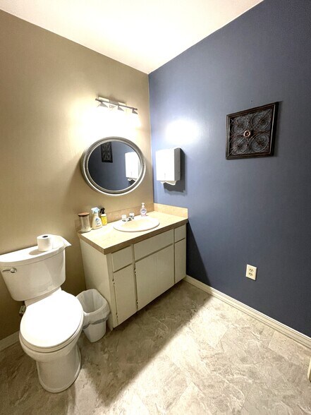 More Photos Of 220 N Phoenix Ave, Russellville Medical For Sale