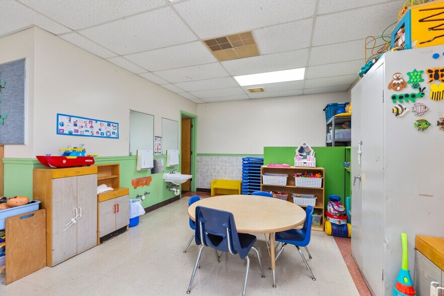 More Photos Of 415-416 Chatham Heights Rd, Fredericksburg Medical For Sale