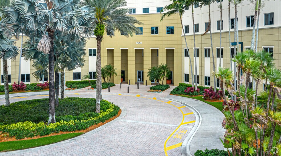 More Photos Of 1000 Sawgrass Corporate Pkwy, Sunrise Office For Lease